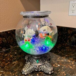 Hyde and Eek animated Halloween fish bowl